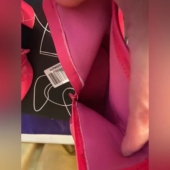 Wore Once 7.5 Size Women's Vibrant Hot Pink Chunky Heeled Boots Comfortable Cute - Picture 8 of 11